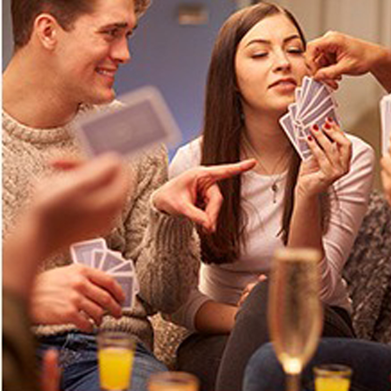 Baralho Tradicional de Cartas  - Party Games In Spanish avaliação e preço